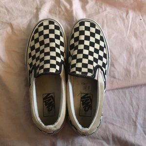 $15 OLD SKOOL CHECKERED SLIP-ON VANS!!!!